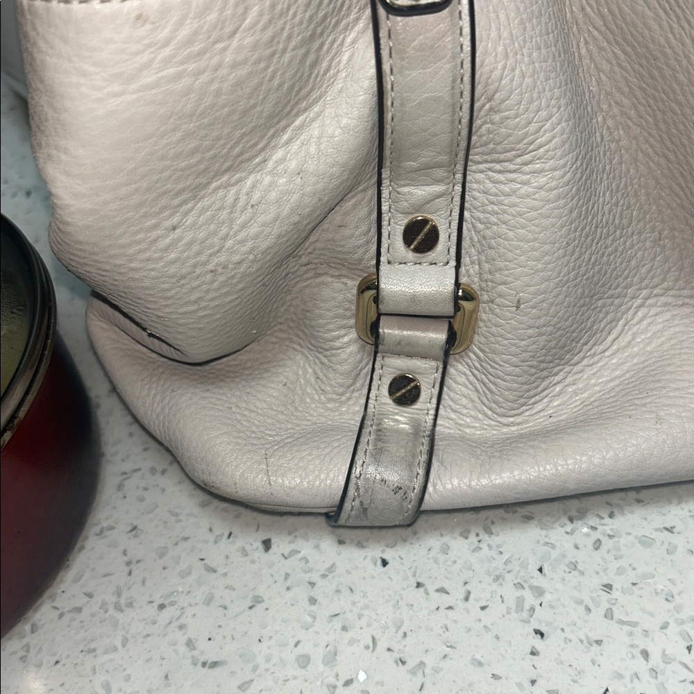 Michael Kors White Leather Shoulder Bag - Picture 2 of 7